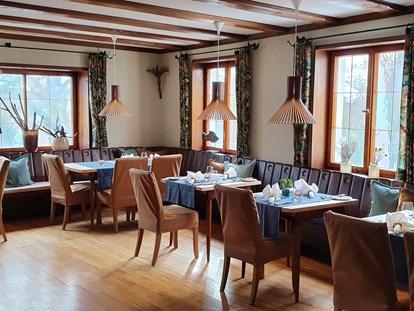 Golfurlaub - Umgebungsschwerpunkt: See - Deutschland - Restaurant Bauernstüble - Romantik Hotel Johanniter-Kreuz