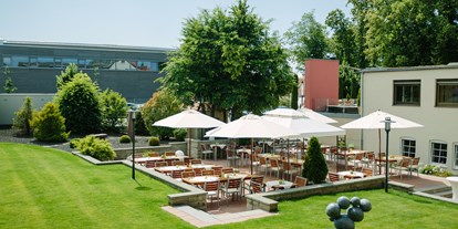 Golfurlaub - Terrasse - Baden-Württemberg - Gartenterrasse - Hotel Vorfelder
