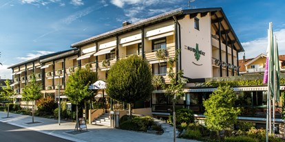 Golfurlaub - Putting-Greens - Wunsch Hotel Mürz Außenansicht - Wunsch Hotel Mürz - Natural Health & Spa