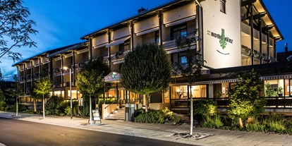 Golfurlaub - Hotelbar - Ostbayern - Wunsch Hotel Mürz Außenansicht - Wunsch Hotel Mürz - Natural Health & Spa