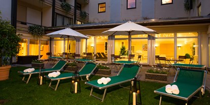 Golfurlaub - Massagen - Bäderdreieck - Garten und Liegewiese - Wunsch Hotel Mürz - Natural Health & Spa