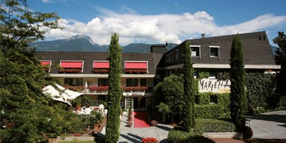 Golfurlaub - veganes Essen - Burgstall bei Meran - Hotel Ansicht - Park Hotel Reserve Marlena