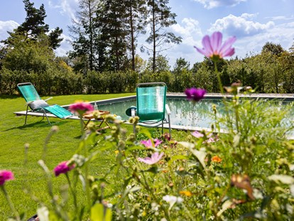 Golfurlaub - Zimmer mit Fernsicht - Outdoor Natur Pool ©Inge Prader - Golfresort Haugschlag