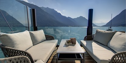 Golfurlaub - Pools: Außenpool beheizt - Lounge Seebar - Hotel Post am See 