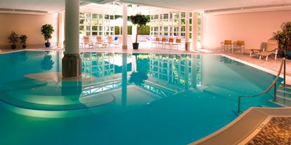 Golfurlaub - Zimmer mit Fernsicht - Oberbayern - Hotelpool - Hotel Residence Starnberger See