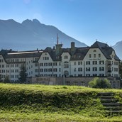 Golfhotel - Aussenansicht Sommer - Cresta Palace Hotel