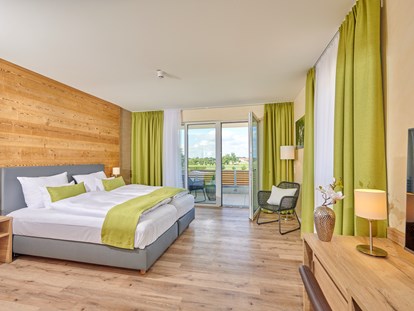 Golfurlaub - Driving Range: überdacht - Doppelzimmer Typ Donau - Bachhof Resort Straubing - Hotel und Apartments