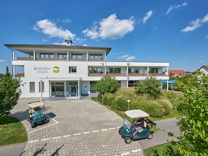 Golfurlaub - Hunde am Golfplatz erlaubt - Kirchroth - Unser 4* Resort Hotel - Bachhof Resort Straubing - Hotel und Apartments