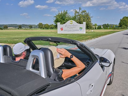 Golfurlaub - Golfkurse vom Hotel organisiert - Herzlich Willkommen am Bachhof Resort  - Bachhof Resort Straubing - Hotel und Apartments
