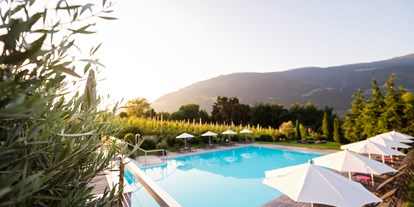 Golfurlaub - Abendmenü: 3 bis 5 Gänge - Italien - Aussenpool - Design Hotel Tyrol