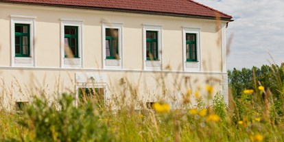 Golfurlaub - Hotel-Schwerpunkt: Golf & Hund - Meierhof von Rainer Mirau - Schloss Ernegg