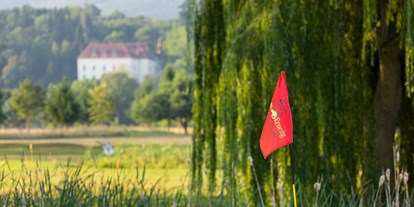 Golfurlaub - Hotelbar - Steinakirchen am Forst - Golfplatz Schloss Ernegg von Rainer Mirau - Schloss Ernegg