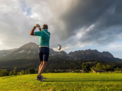 Golfurlaub - Driving Range: überdacht - Golfen  - Sporthotel Ellmau