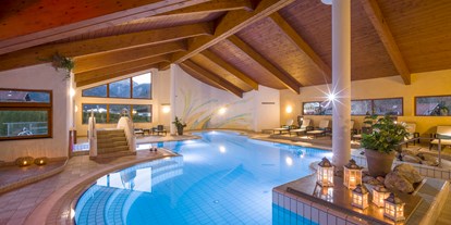 Golfurlaub - Bad und WC getrennt - St. Martin bei Meran - Indoorpool 29 °C - Hotel Karlwirt - Alpine Wellness am Achensee