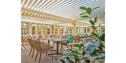 Golfurlaub - Schuhputzservice - Deutschland - Restaurant-Innenhof-Terrasse - Hartls Parkhotel Bad Griesbach