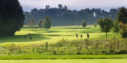 Golfurlaub - Bademantel - Ostbayern - Porsche Golf Course
Direkt am Gutshof Penning - Gutshof Penning