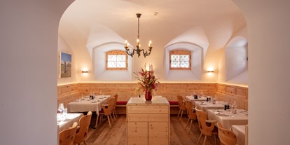 Golfurlaub - Umgebungsschwerpunkt: See - St. Moritz - Enoteca & Osteria Murütisch im historischen Gewölbe - Parkhotel Margna