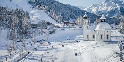 Golfurlaub - Hunde am Golfplatz erlaubt - Tirol - Seekirchl in Seefeld mit Loipeneinstieg - Inntalerhof - DAS Panoramahotel