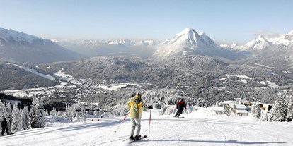 Golfurlaub - Umgebungsschwerpunkt: am Land - Alpin Ski - Abfahrtsgenuss mit über 30 Liften - Inntalerhof - DAS Panoramahotel