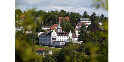 Golfurlaub - Preisniveau: moderat - Baden-Baden - Mitten in einer Parkanlage in einer Halbhöhenlage liegt das Hotel Magnetberg Baden-Baden - Hotel Magnetberg Baden-Baden