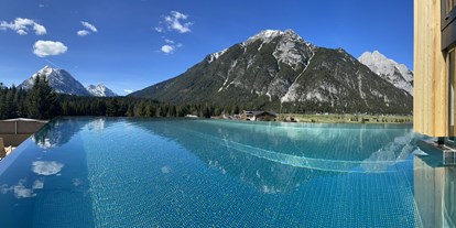 Golfurlaub - Pools: Innenpool - Achenkirch - Infinity Rooftop Pool - Hotel Kristall****