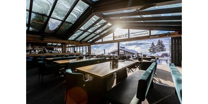 Golfurlaub - Hotelbar - Zell am Ziller - SUSI Alm mit Cabrio Dach - Das Alpenwelt Resort****SUPERIOR