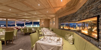 Golfurlaub - Hotelbar - Saltaus bei Meran - 5-Gang Abendmenü inklusive - SKI | GOLF | WELLNESS Hotel Riml****S