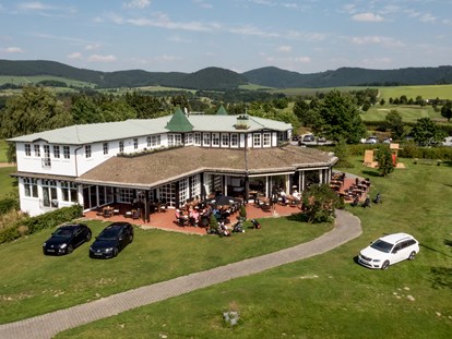 Golfurlaub - Umgebungsschwerpunkt: Berg - Golfhaus des Golfclubs Schmallenberg - Romantik- & Wellnesshotel Deimann