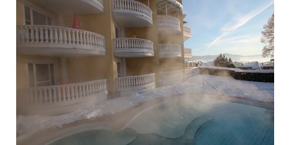 Golfurlaub - Whirlpool - Mühlviertel - Hotel Almesberger****s Beheizter Pool im Winter - Hotel Almesberger****s