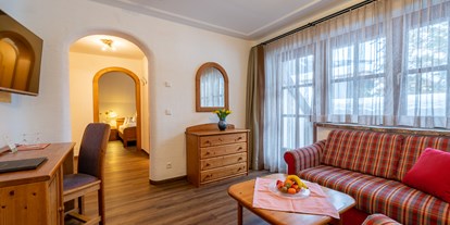 Golfurlaub - Hotelbar - Landhaus Suite - Hotel GUT Trattlerhof & Chalets****