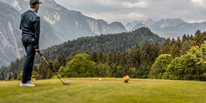 Golfurlaub - Golfkurse vom Hotel organisiert - Region Klostertal - TRAUBE BRAZ Alpen.Spa.Golf.Hotel