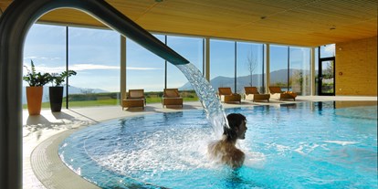Golfurlaub - Hotel-Schwerpunkt: Golf & Wandern - Lech - Innenschwimmbad Wellnesshotel Linde  - Wellnesshotel Linde****