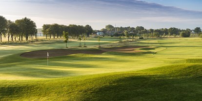 Golfurlaub - Hotel-Schwerpunkt: Golf & Sightseeing - Golfplatz Mecklenburg-Vorpommern. - Golfpark Strelasund