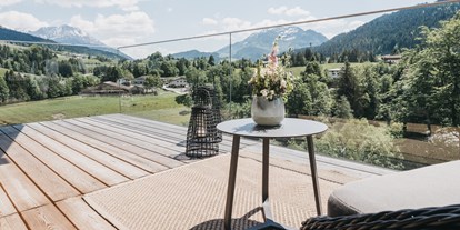 Golfurlaub - King Size Bett - Tiroler Unterland - VAYA Fieberbrunn Superior Zimmer premium view - VAYA Fieberbrunn