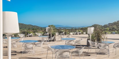 Golfurlaub - Umgebungsschwerpunkt: Strand - Toskana - Restaurant & Bar Terrace (Resort) - Argentario Golf Resort & Spa