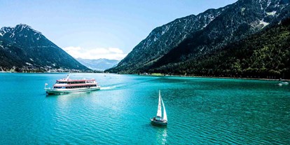 Golfurlaub - Hotelbar - Alpenhotel Tyrol - 4* Adults Only Hotel am Achensee