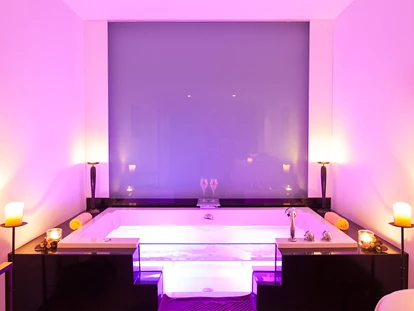 Golfurlaub - Deutschland - Wellness Traumlichtwanne - Romantik Hotel Johanniter-Kreuz