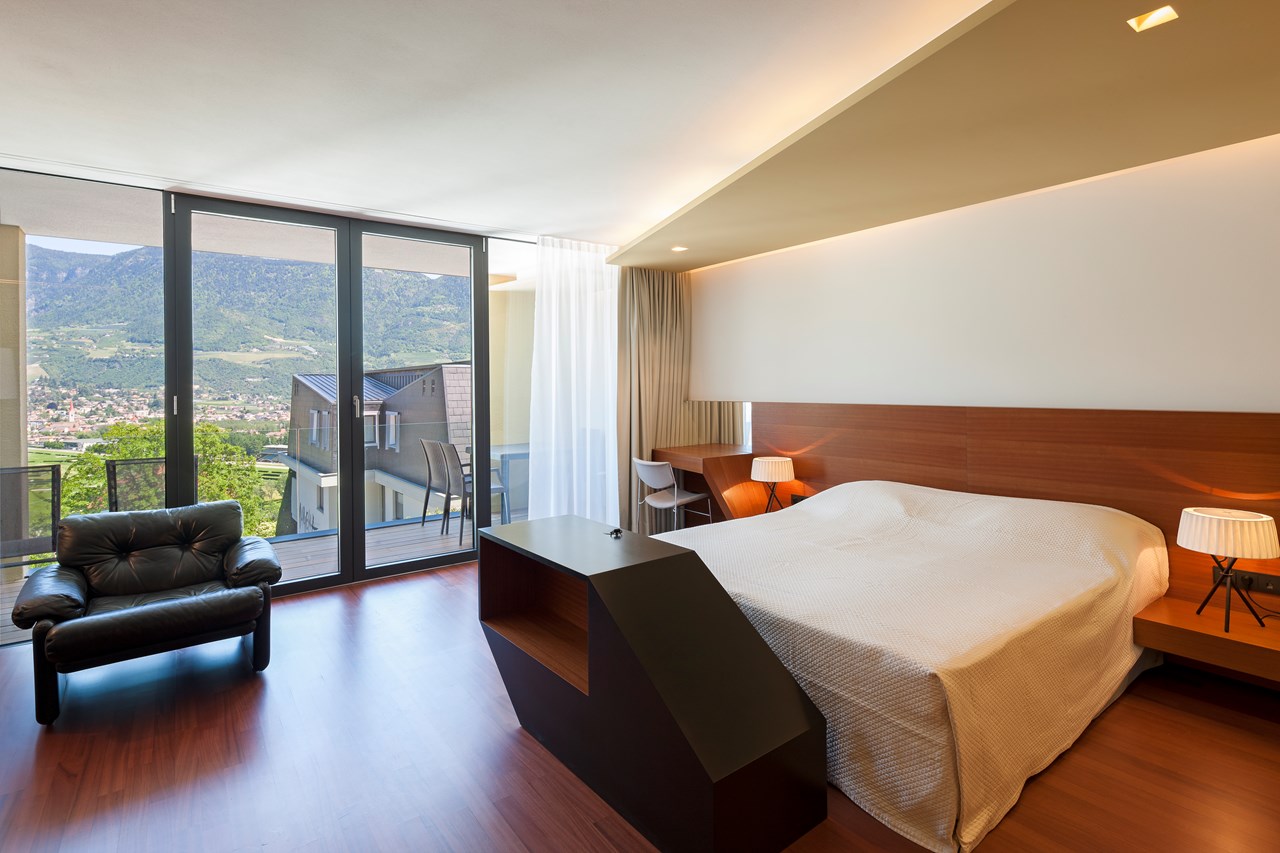 Park Hotel Reserve Marlena Zimmerkategorien Villa - Suite mit Panoramablick auf die Kurstadt Meran
