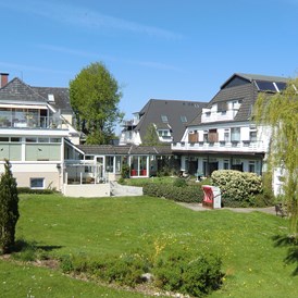Golfhotel: Gartensicht - HofHotel Krähenberg
