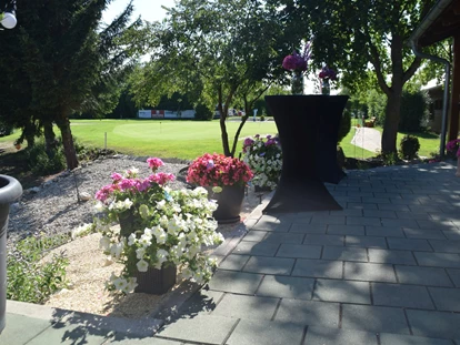 Golfurlaub - Deutschland - Übungsgreen - Bachhof Resort Straubing - Hotel und Apartments
