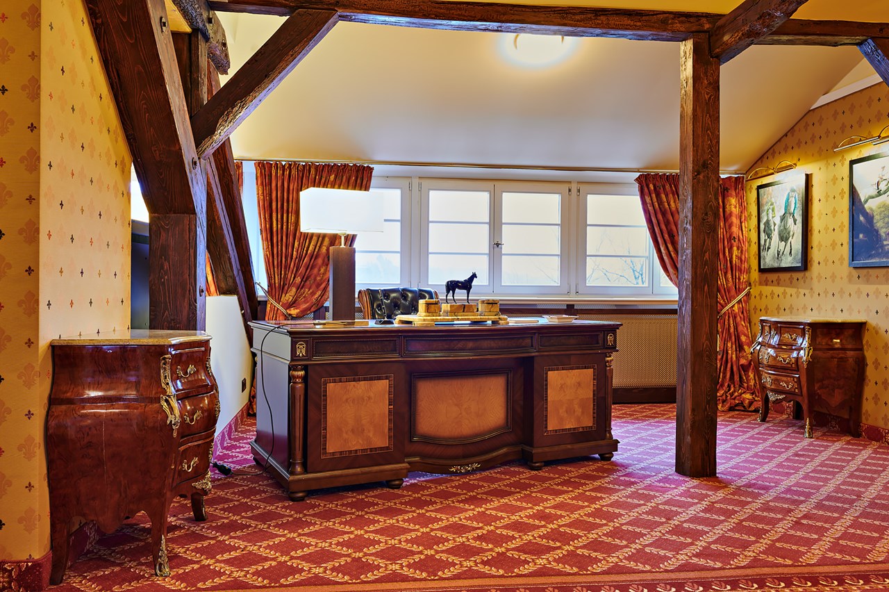 Schlosshotel Wendorf & Resort MV19412 Zimmerkategorien Luxus-Suite „Großherzogin Alexandrine“