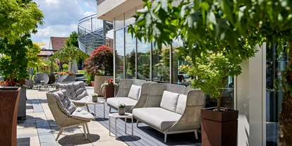 Golfurlaub - Deutschland - Sonnen-Lounge - 5* Wellness- & Sporthotel Jagdhof