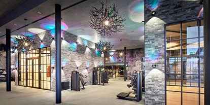 Golfurlaub - Deutschland - Fitness-Center auf 1.380 qm - 5* Wellness- & Sporthotel Jagdhof