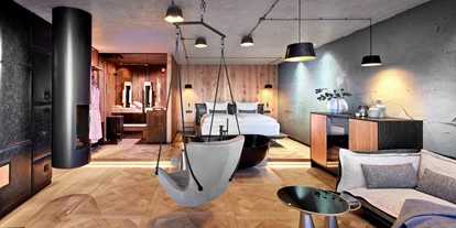 Golfurlaub - Deutschland - Design-Suite mit eigener 3in1-Kombisauna, Whirlpool und Weinklimaschrank - 5* Wellness- & Sporthotel Jagdhof