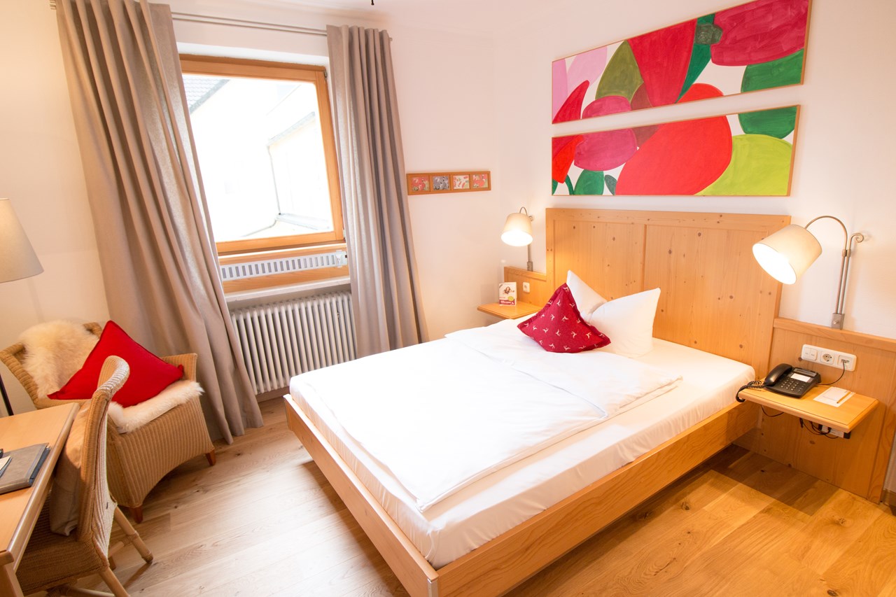 Romantik Hotel Hirschen ****S Zimmerkategorien Standard