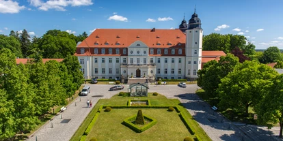 Golfurlaub - Deutschland - SCHLOSS Fleesensee Einfahrt - SCHLOSS Hotel Fleesensee