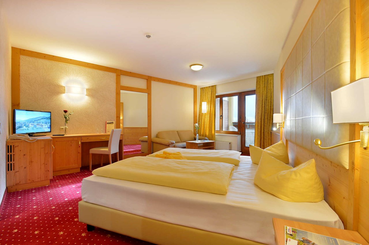 Hotel Alpenhof Brixen Zimmerkategorien Doppelzimmer mit Balkon