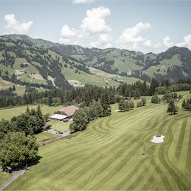 Golfhotel: Golfclub Gstaad Saanenland - GOLFHOTEL Les Hauts de Gstaad & SPA